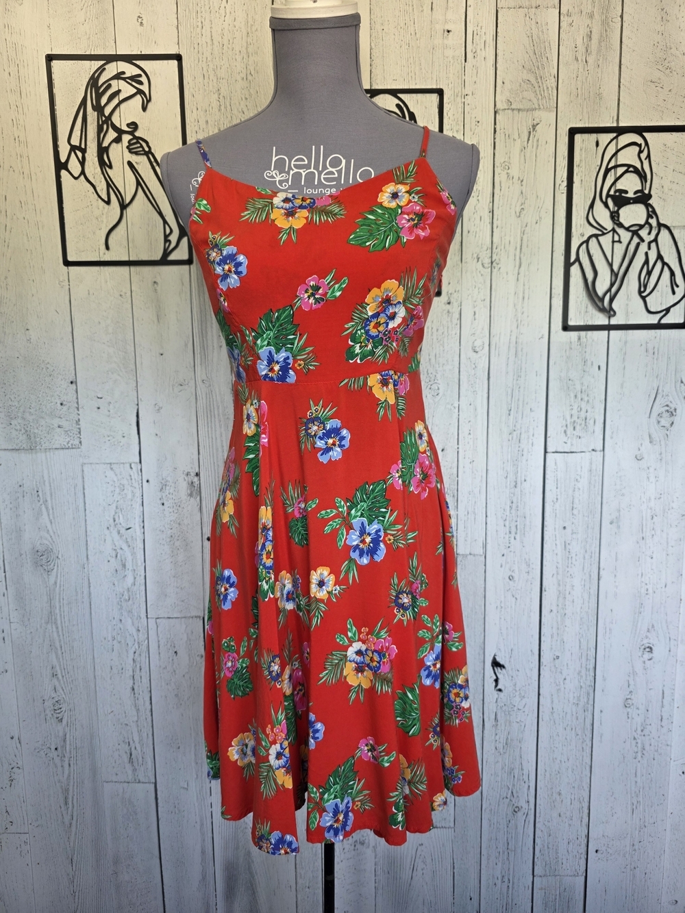 Old Navy Red Tropical Floral Fit & Flare Dress Size Medium Adjustable Straps